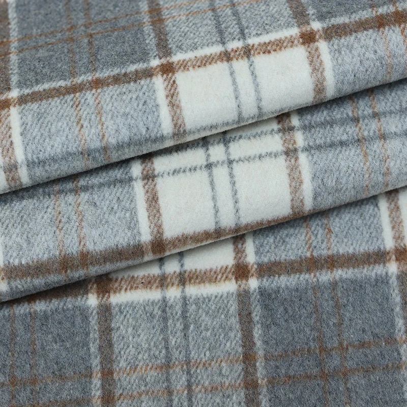100x148cm Weicher, dicker Vint – Winter Clothing Material Bewertung und Preis