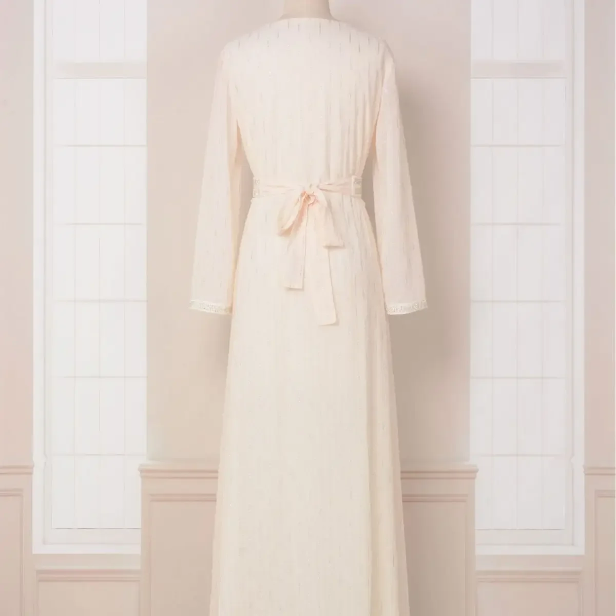 Arabisches Muslimisches Kleid  – Winter Clothing Dubai Bewertung und Preis